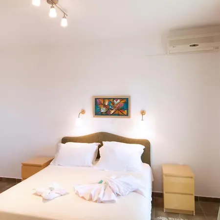 Miraluna 3* Lefkos (Karpathos)