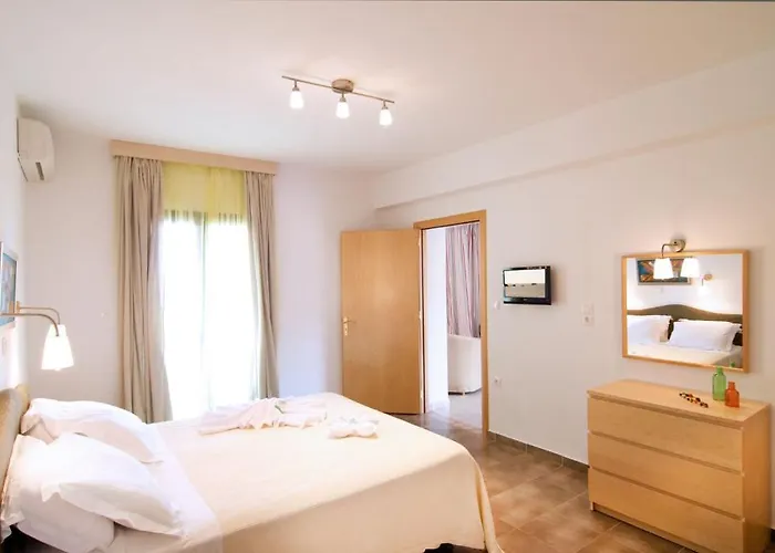 Miraluna Lefkos (Karpathos)