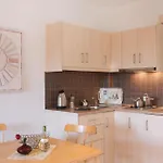 Miraluna Apartamento 3*