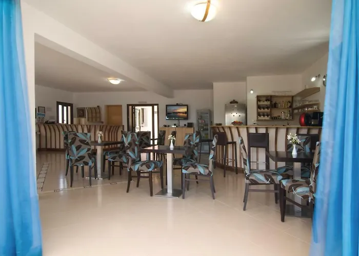 Miraluna Apartamento 3*