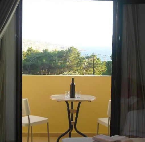 Miraluna Apartamento 3*